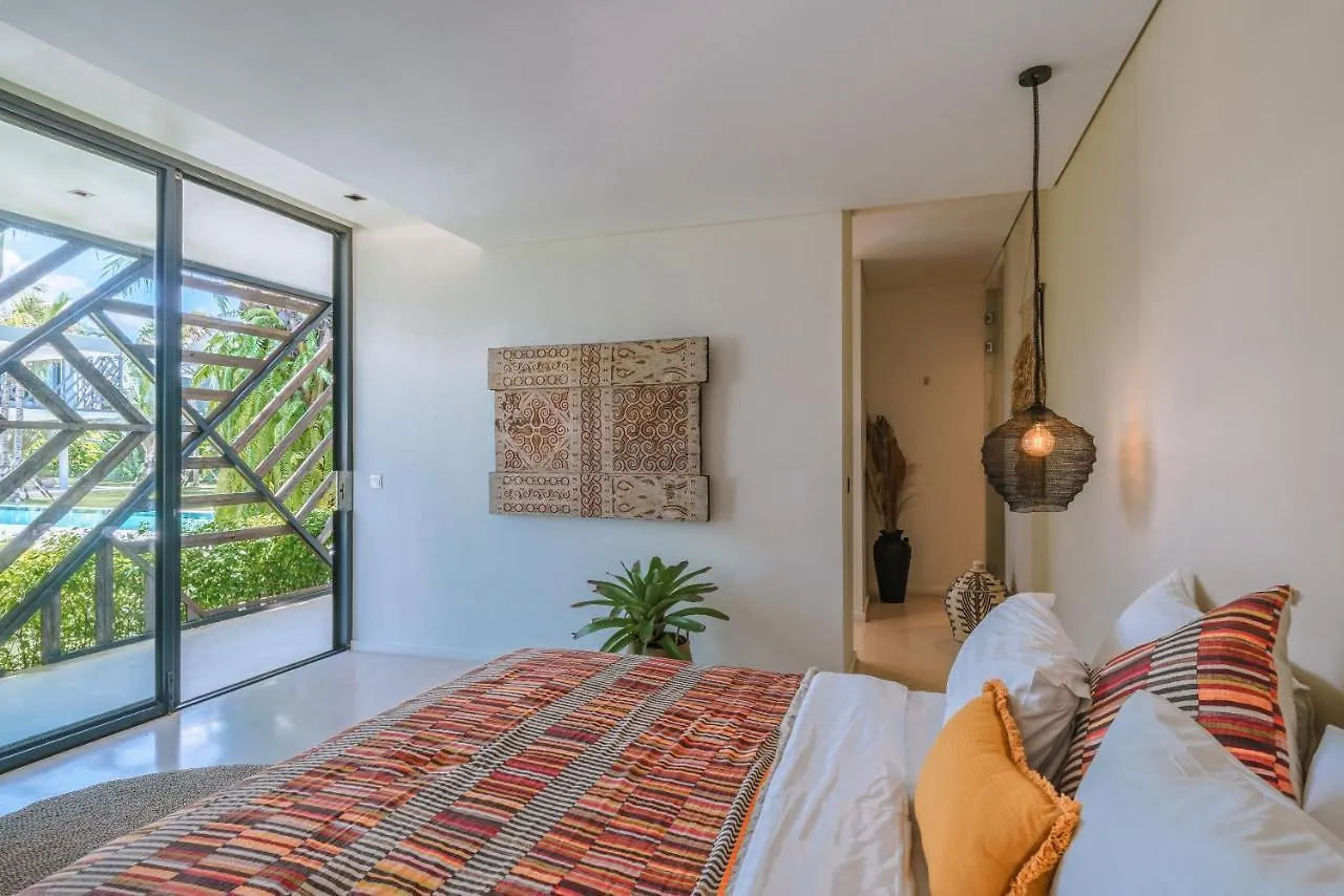 Villa Bull House Amazing 6 Bedrooms Contemporary Villa In Seminyak