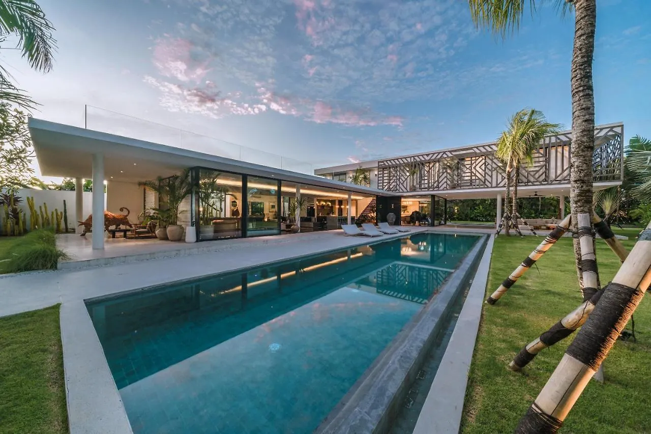 Villa Bull House Amazing 6 Bedrooms Contemporary Villa In Seminyak 0*,
