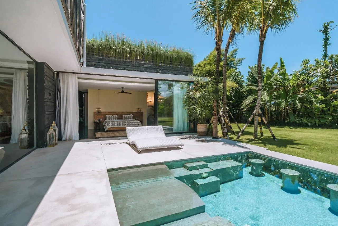 Villa Bull House Amazing 6 Bedrooms Contemporary Villa In Seminyak