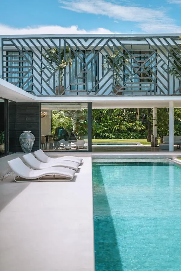 Villa Bull House Amazing 6 Bedrooms Contemporary Villa In Seminyak